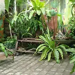 Ouychai Resort Home Stay